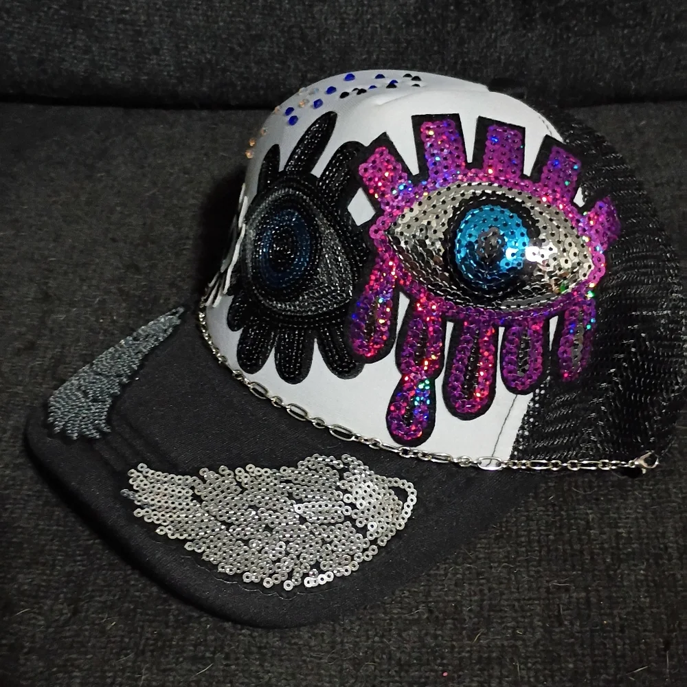 Sequin Magic Eye Design Cap - Picture 3 of 3